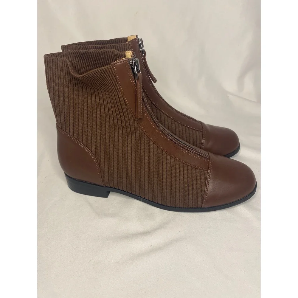 Journee Collection Bexlie Brown Ribbed Knit Front Zip Ankle Boots Womens 10M